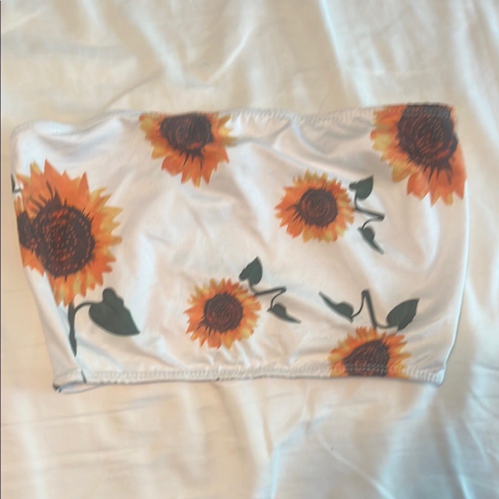 Shein White Sunflower Print Crop Top